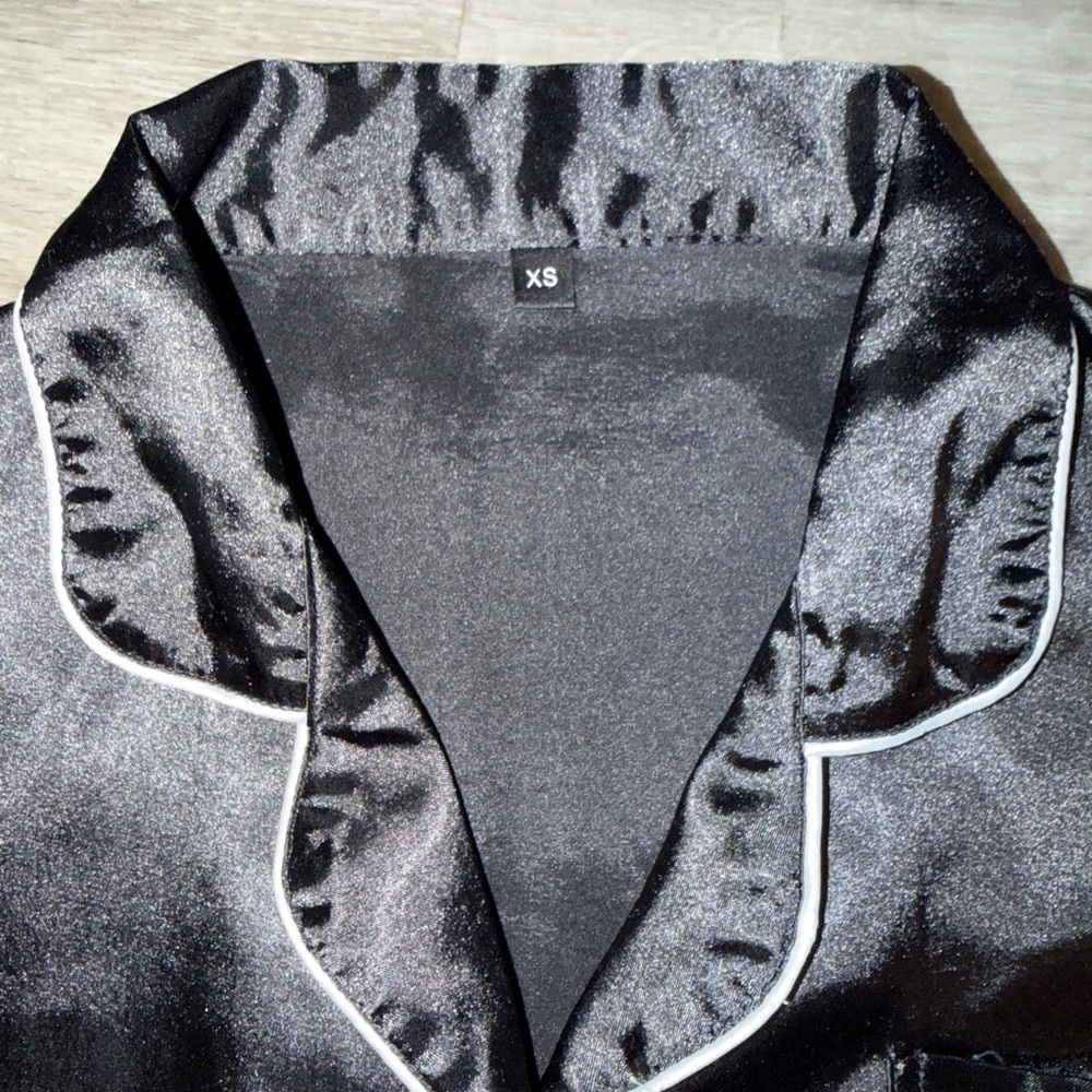 Sleepwear top button down - Picture 3 of 3
